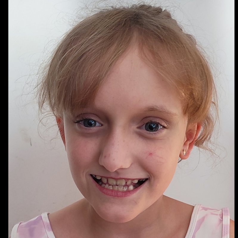 ADRIANA  MIGUELES LOPEZ