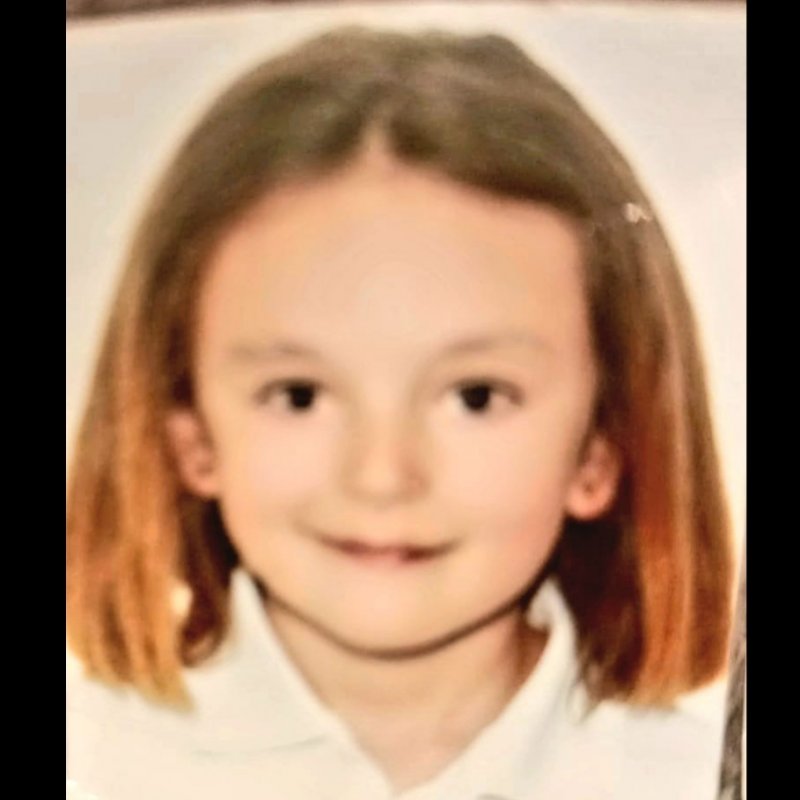 ALBA CAYETANA ASTRAY FERNANDEZ