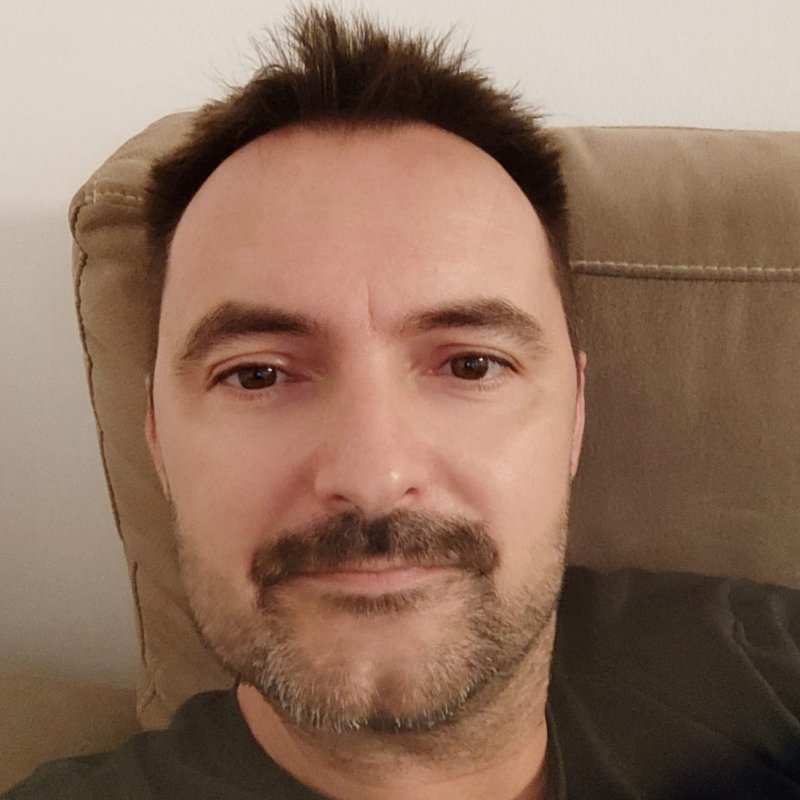 ROBERTO PUJOL EXPOSITO