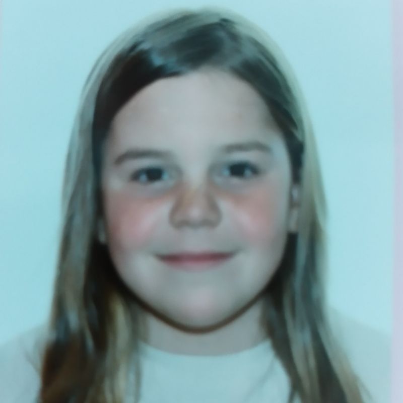 CANDELA  LOPEZ BRAVO