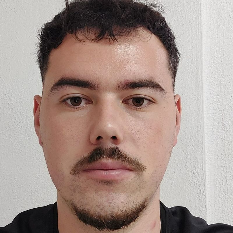 IKER COMUÑAS FERNANDEZ