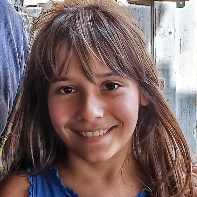 IVET ANGELA AMOROS MARFIL