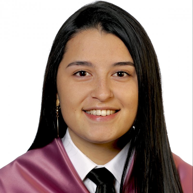 LAURA BARBEIRA VILAR