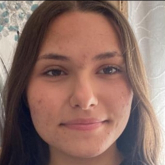 ERIKA REQUENA CRISAN