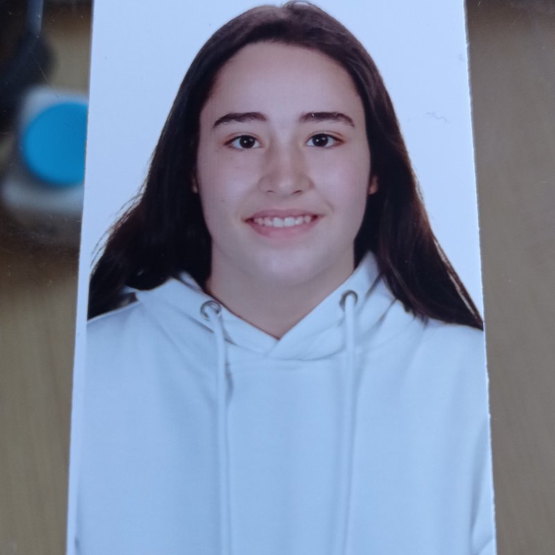 NAIA MENA LIZARRALDE 