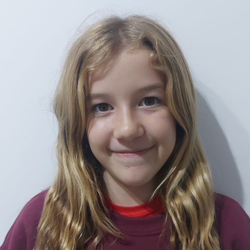 DANIELA REQUENA VALENZUELA