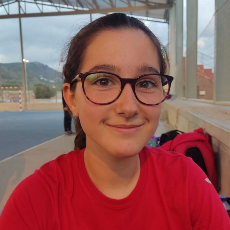 TANIA LINARES HIDALGO