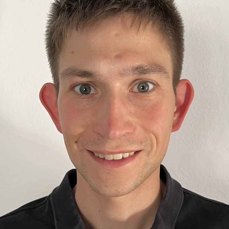 ROBERT  MORERA CASAS 