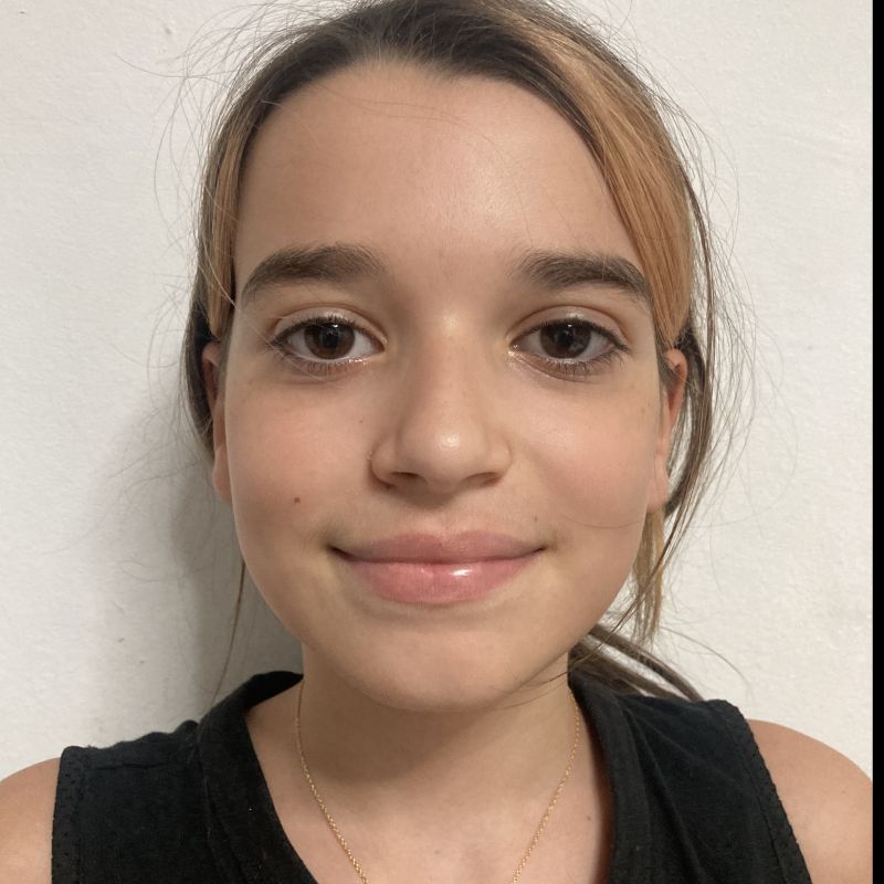 MAIA BARRIOS CACERES