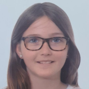 CARLA LUCAS CAYUELAS