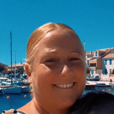 MARIA VICTORIA  ALVAREZ MERIDA 