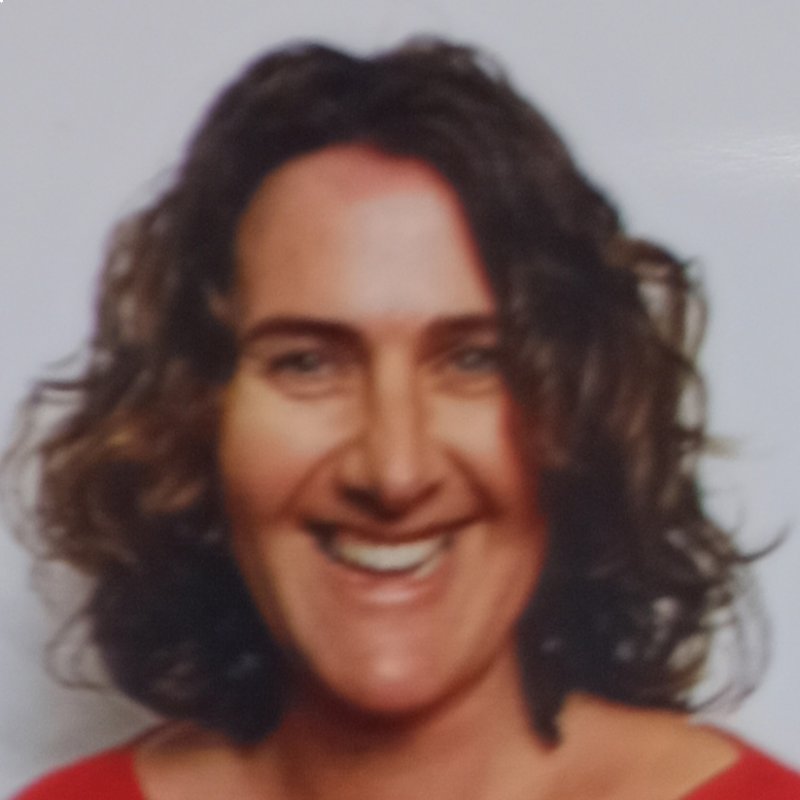 IDOIA  LARRAÑAGA HERNANDEZ
