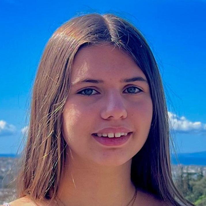 CHLOE LEGRAND HERNANDO