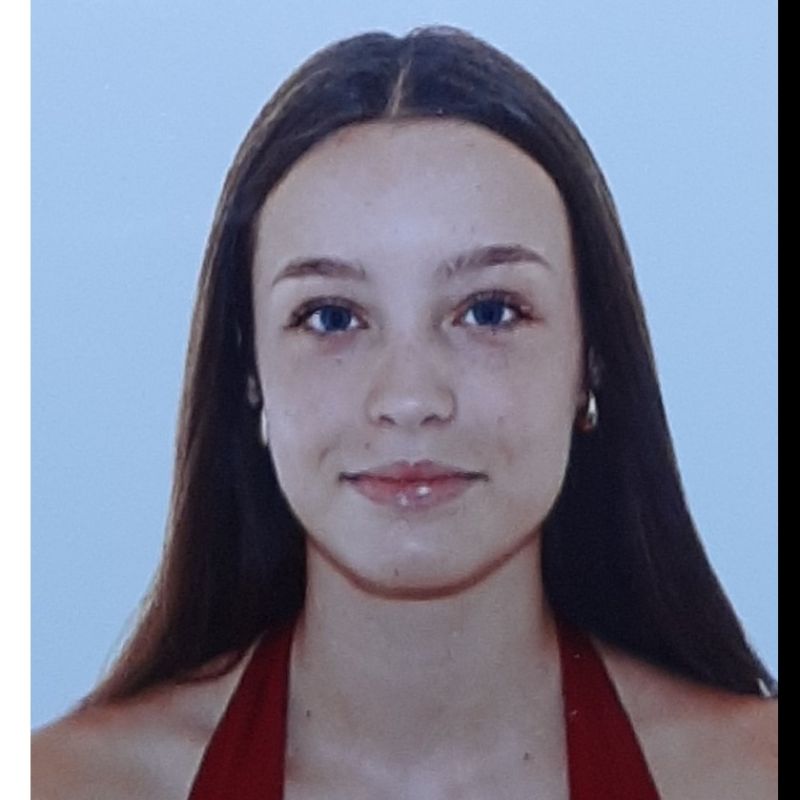 CLAUDIA MUÑOZ VEGUER