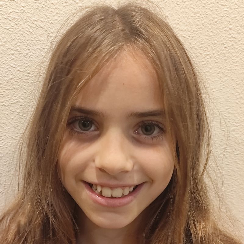 VALENTINA GARCIA HOOD