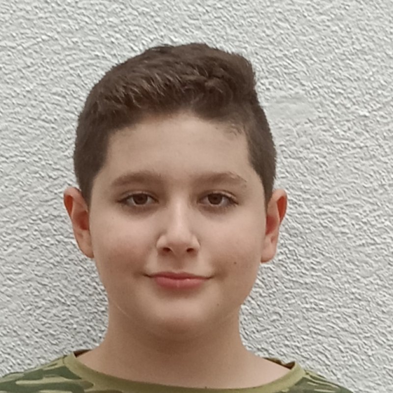 ADRIAN  LLORENS GONZALEZ 