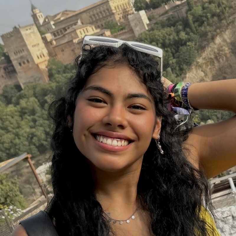 SOFIA VARIAS MARTINEZ