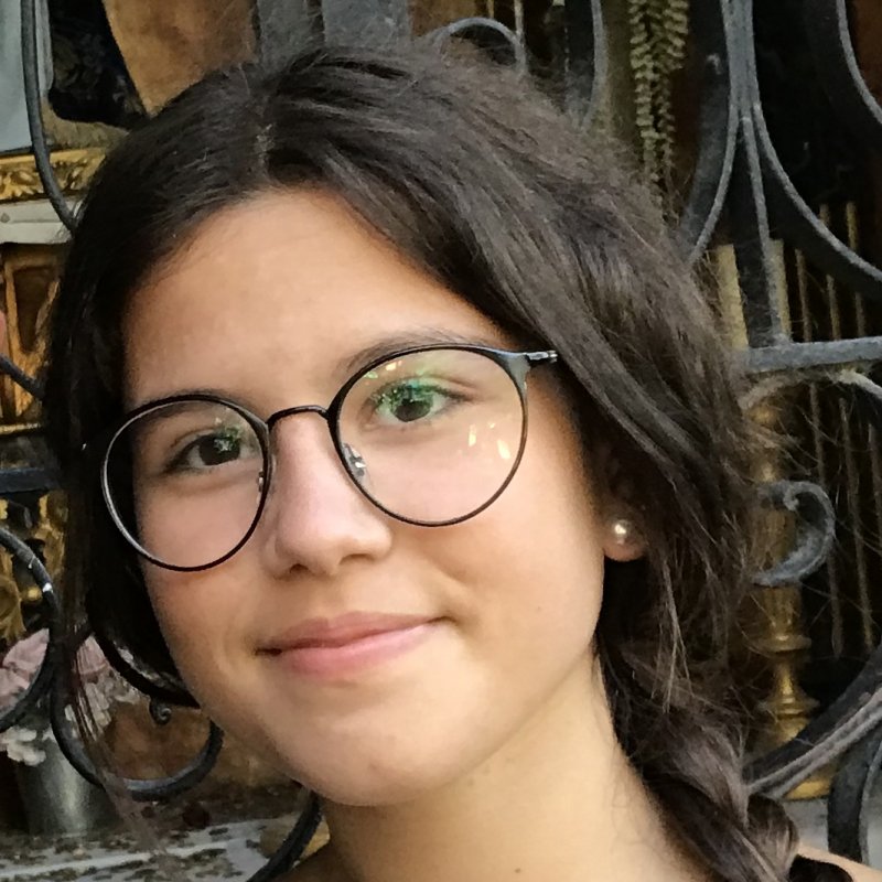 DANIELA CABELLO MORENO