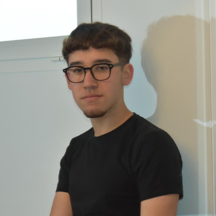 CRISTIAN  MARTINEZ TIRADO 