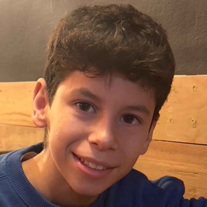 IZAN VIÑES LAFUENTE