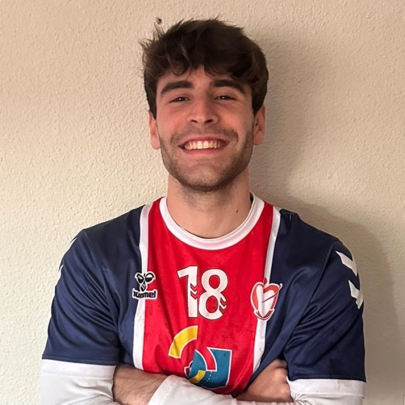 ROBERTO LUCHA RODRIGUEZ