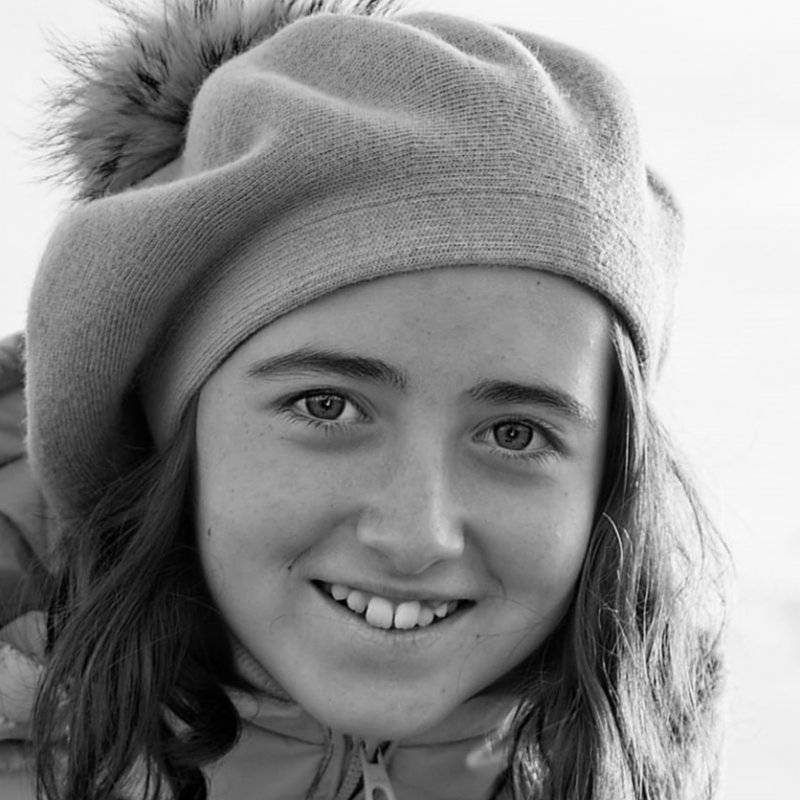 NAIA SANAHUJES OLIVA