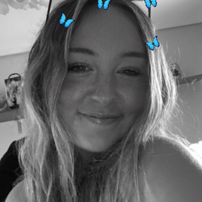 PAULA MONTES GALLART