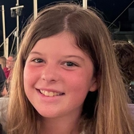 ADRIANA  ENTRENAS PRIETO