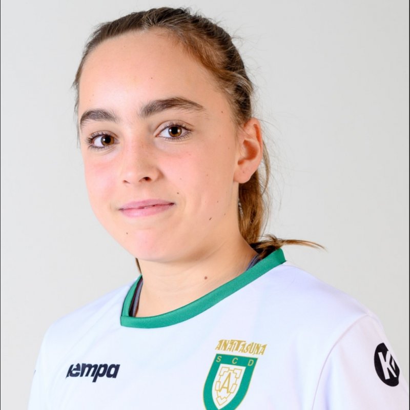AMAIA VICENTE URRIZOLA