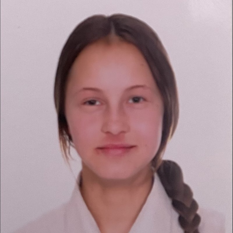 SELENA LUSSIA NEGREA NEGREA