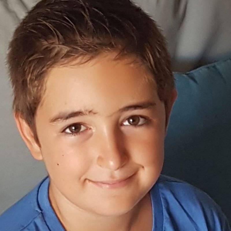 HUGO DOMINGUEZ CALDERON