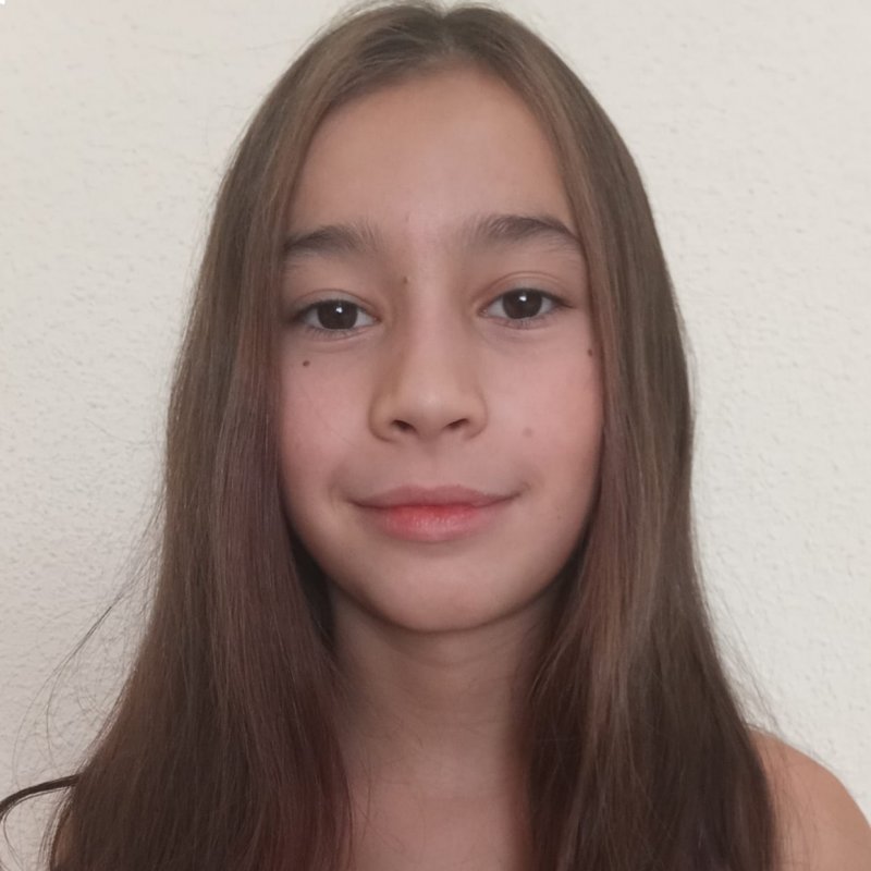 JULIA FERNANDEZ CABAÑAS