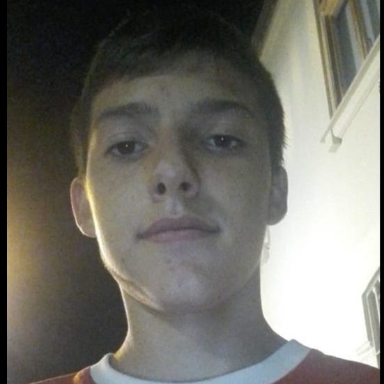 ADRIAN VIVANCO MUÑOZ