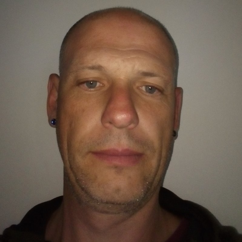 OSCAR  NAVASCUES ESTEBAN