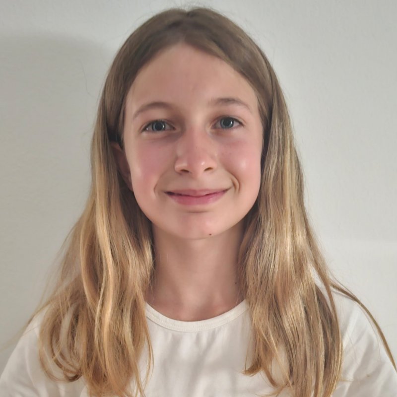 VICTORIA  PEREZ MANZANO