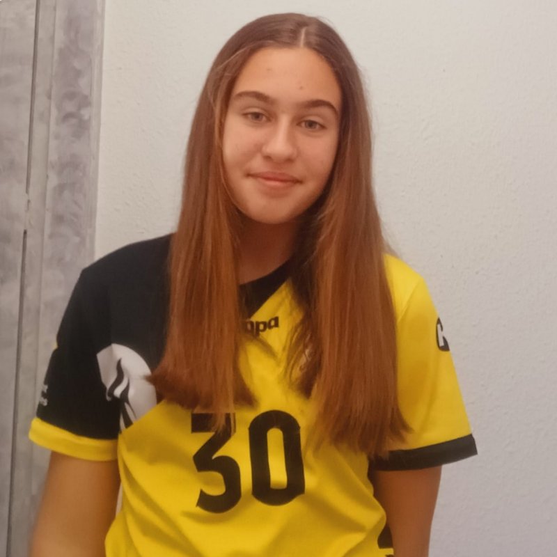 CLAUDIA  POVEDA FERNANDEZ