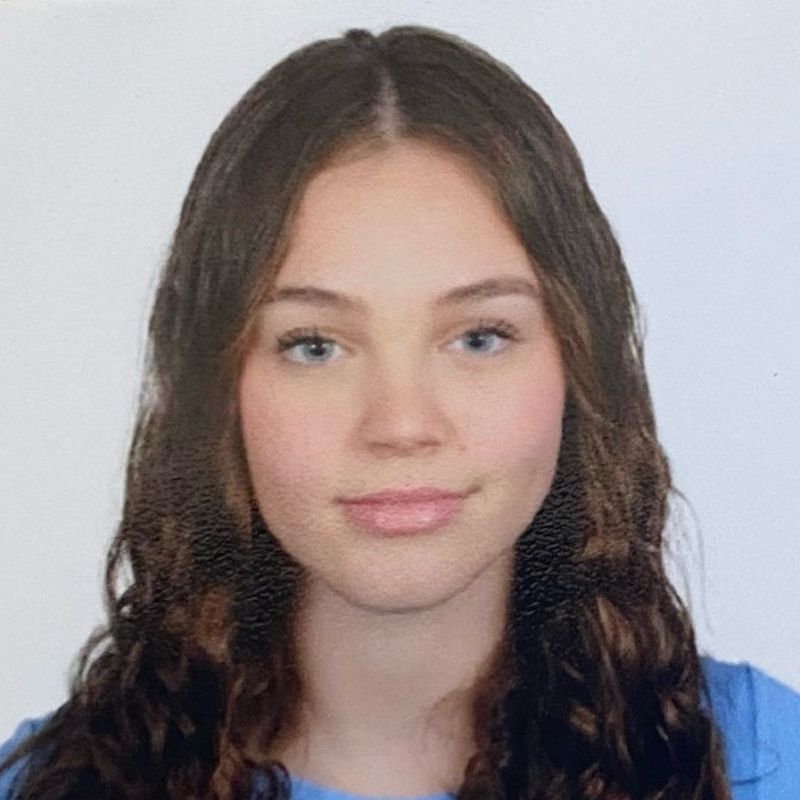 AITANA POMARES HERNANDEZ