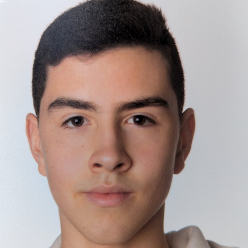 IZAN ARROYO GUTIERREZ 