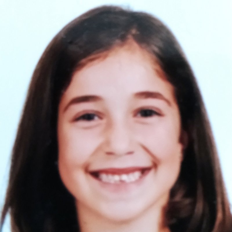 ADRIANA FDEZ-LLAMAZARES SANCHEZ