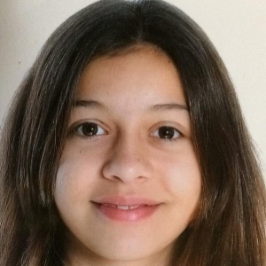 ADRIANA ALMENAR MARTINEZ