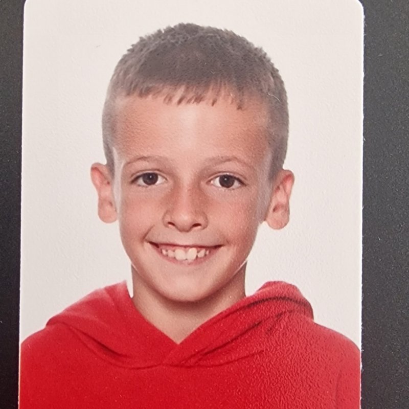 ADRIAN ILLERA HERMANDEZ