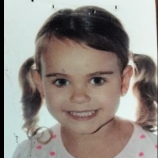 DANIELA VILLARROEL BANGUESES