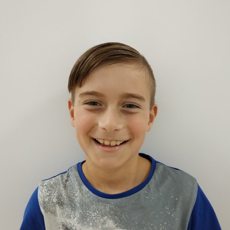 ADRIAN VILATA NAVARRETE