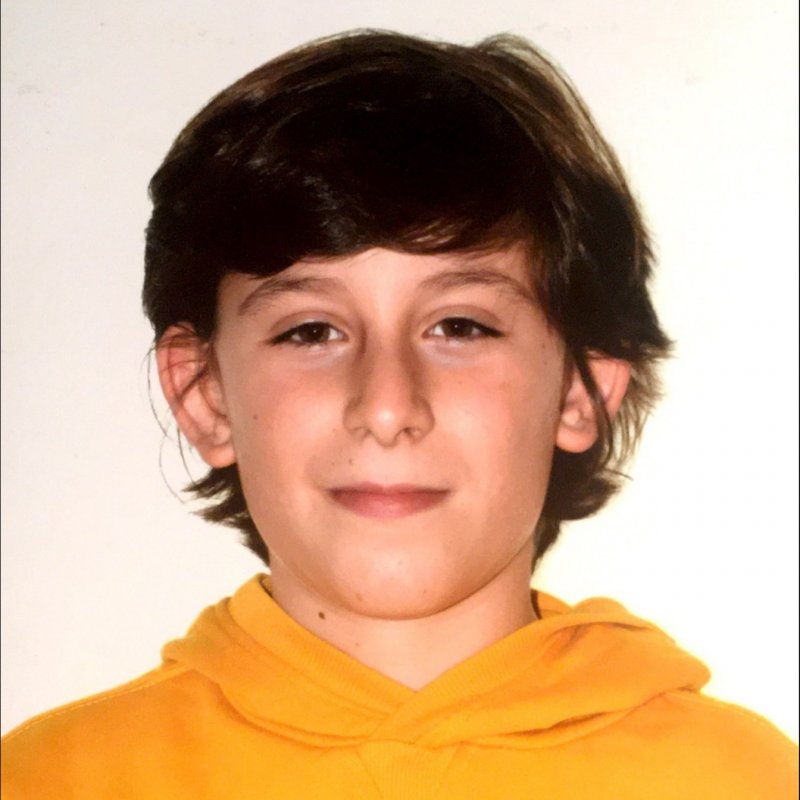 ADRIEL TENA CASTILLO