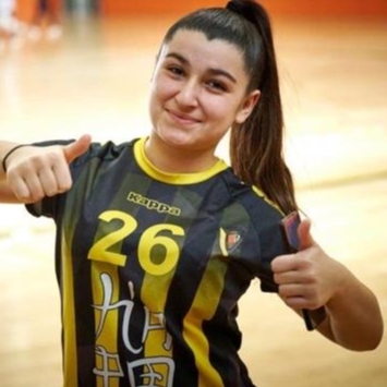 LAURA PARRILLA CRESPO