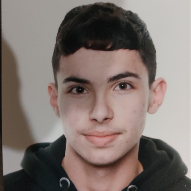 ARNAU PEREZ GORRO