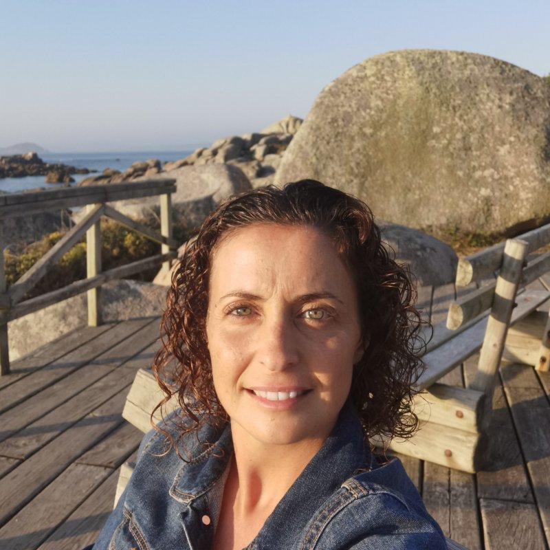 LUCIA INCLAN MENENDEZ