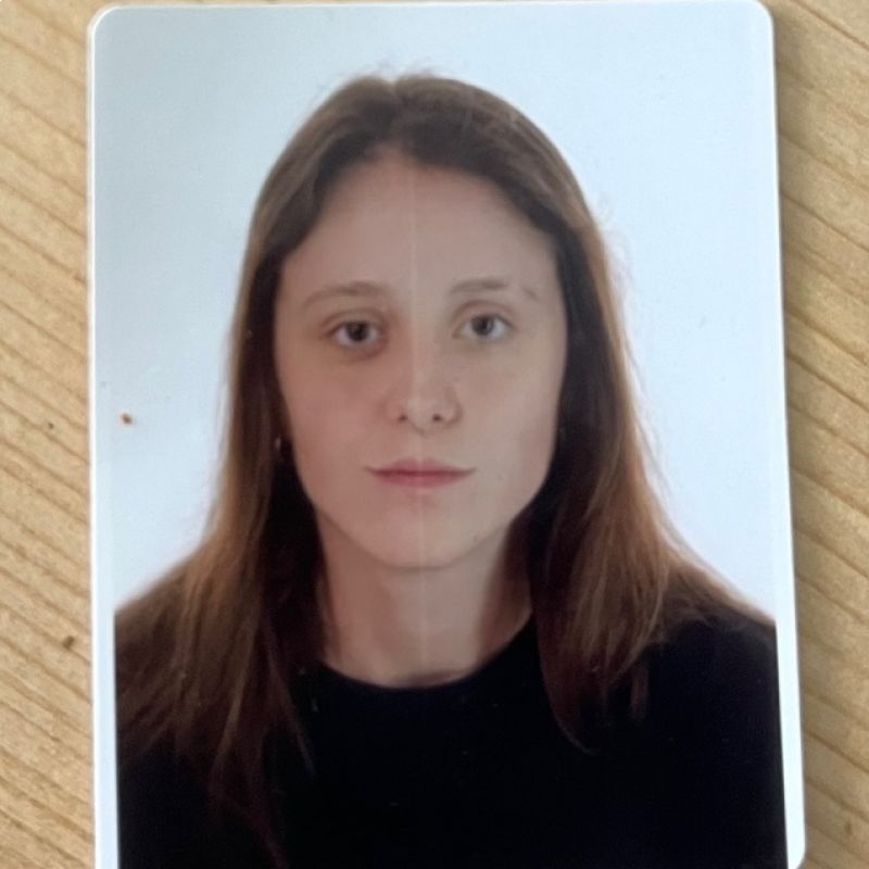 UXIA  GONZALEZ MARQUEZ 