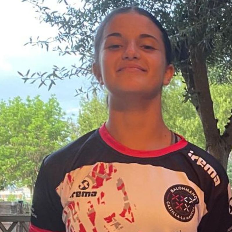IRENE CALVARRO GOMEZ