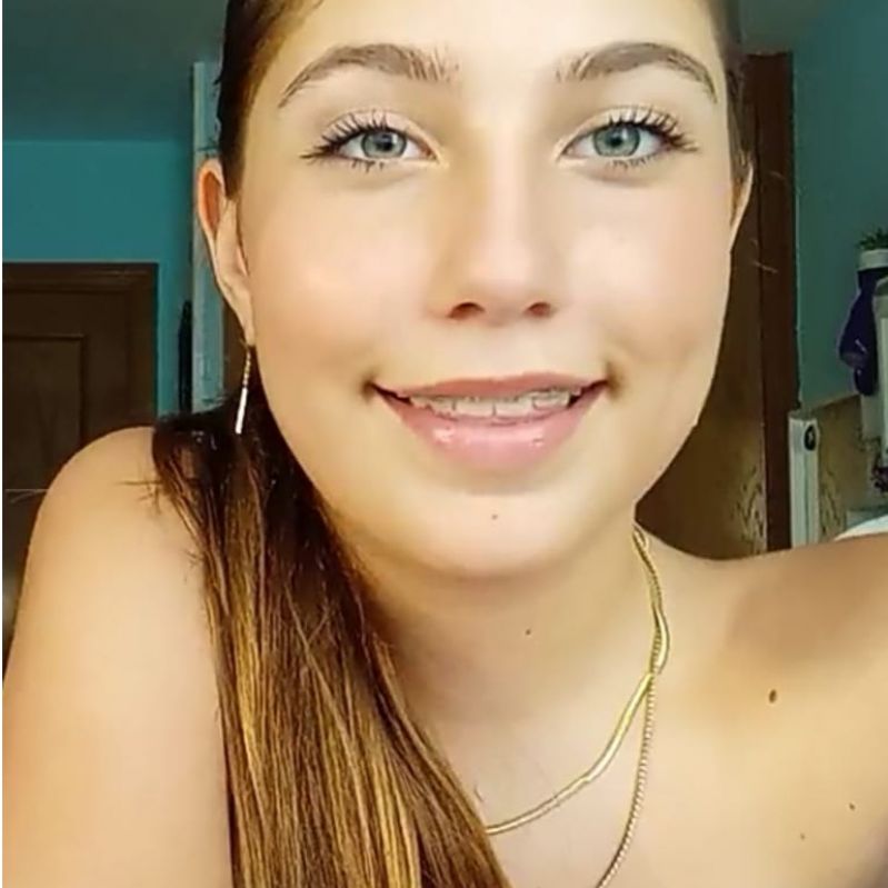 SARA SOMBRIA CARMONA